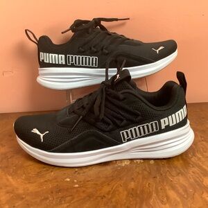 PUMA Star Vital Women's Size 7 Shoes, Black White Sneakers Athletic Casual
